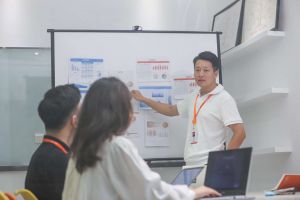 华体买球人力外包：助力企业应对用工风险与挑战